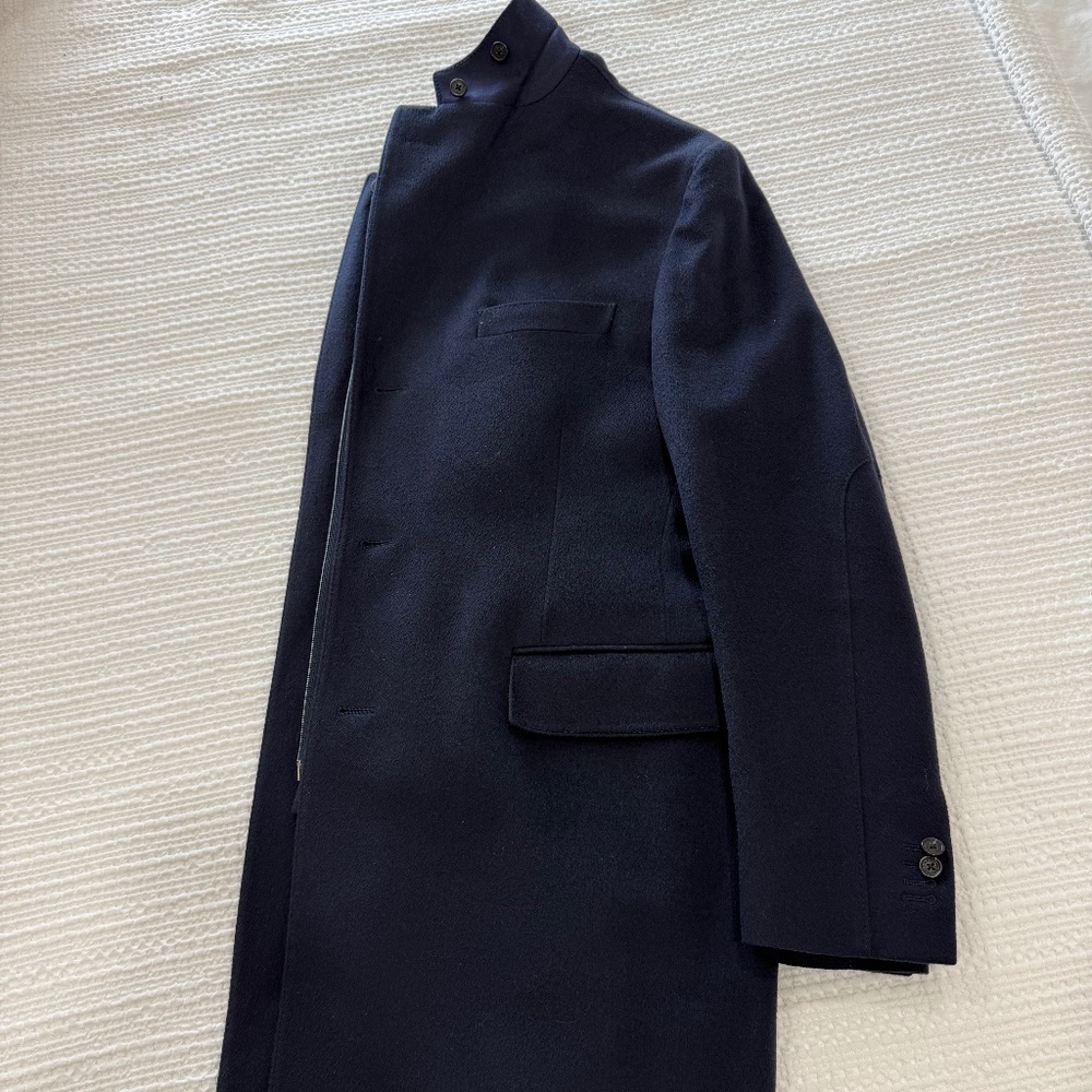 Men’s corneliani id wool coat, slim fit size 42 US, navy